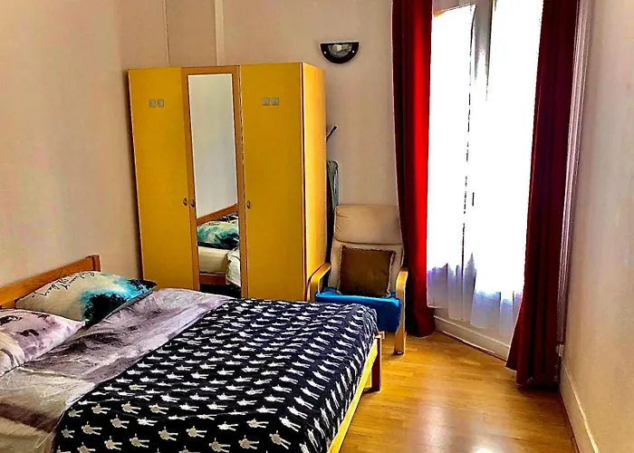 Cosy Apartment In Paris